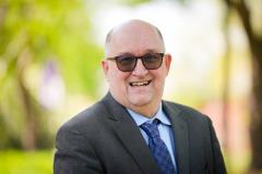 Dr. Glen Halva-Neubauer
